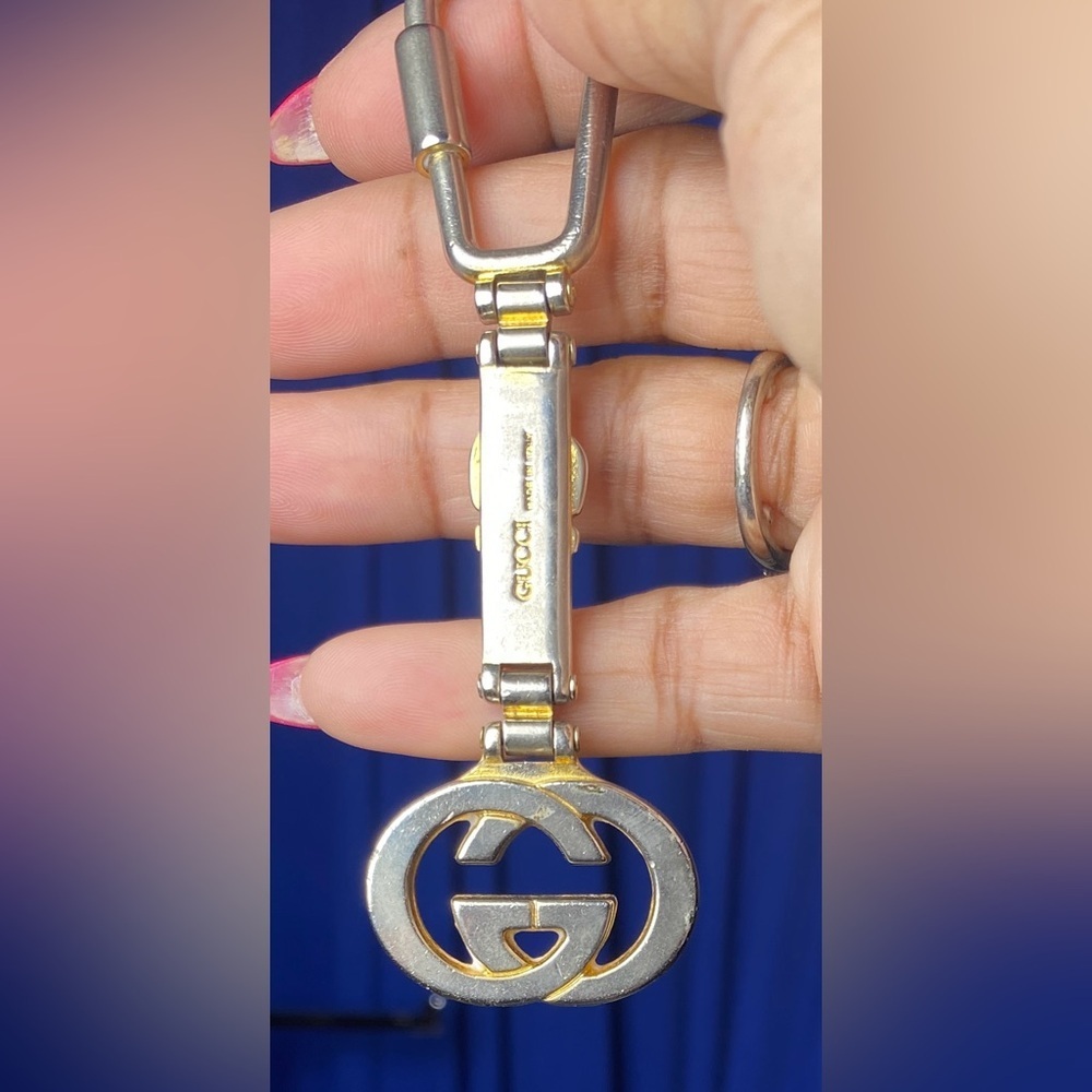 GUCCI Keychain w/Iconic “GG” Logo & Belt Buckle Design, FUC - Picture 7 of 8
